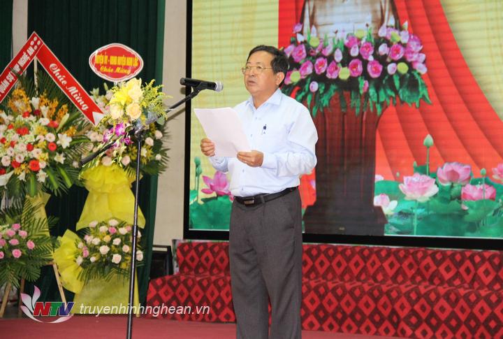 Chủ tịch Hội Nhà báo Việt Nam tỉnh Nghệ An Trần Duy Ngoãn đọc diễn văn khai mạc buổi lễ.