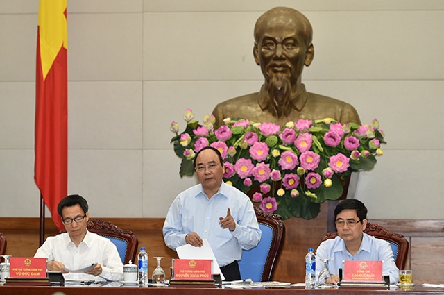 Thủ tướng Chính phủ Nguyễn Xuân Phúc phát biểu chỉ đạo hội nghị.