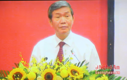 Đồng chí Đinh Thế Huynh - Uỷ viên Bộ Chính trị, Thường trực Ban Bí thư phát biểu chỉ đạo hội nghị. 