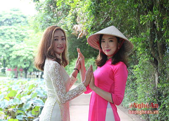 Cả 2 nữ diễn viên đều thấy hào hứng khi được mời đến quay phim về xứ Nghệ.