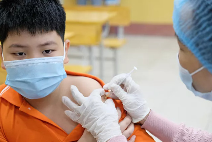 Tiêm vaccine phòng COVID-19 cho trẻ từ 5 - dưới 12 tuổi ở Hà Nội.