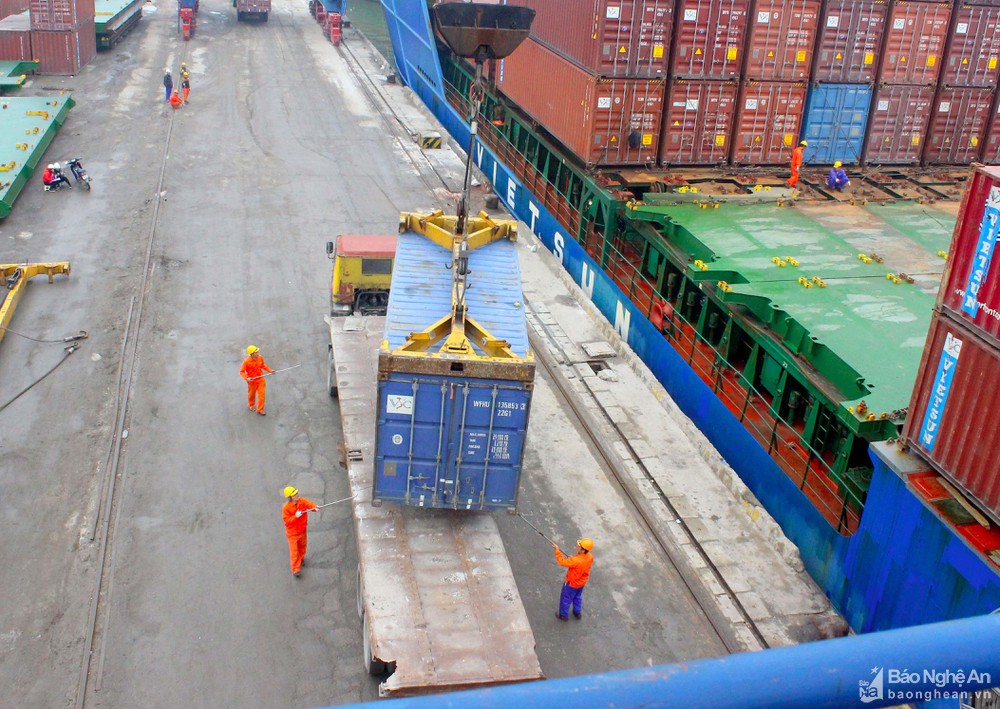 Nghệ An: Yêu cầu ngư dân không neo đậu tàu thuyền tại cảng Cửa Lò sau ngày 31/8/2022 ảnh 2