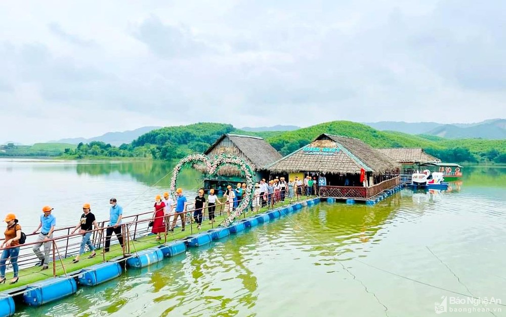 6 tháng đầu năm Nghệ An đón hơn 4 triệu lượt khách du lịch ảnh 3