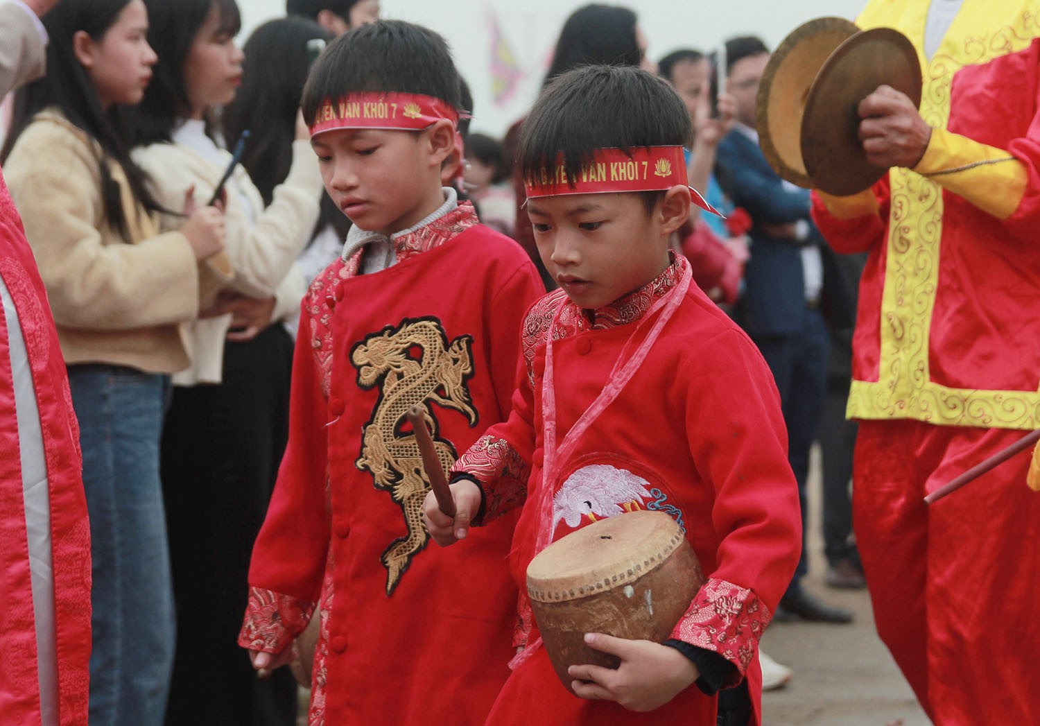 Văn hoá - Nghệ An: Người dân nô nức tham gia Lễ hội đền Vạn Lộc (Hình 9).